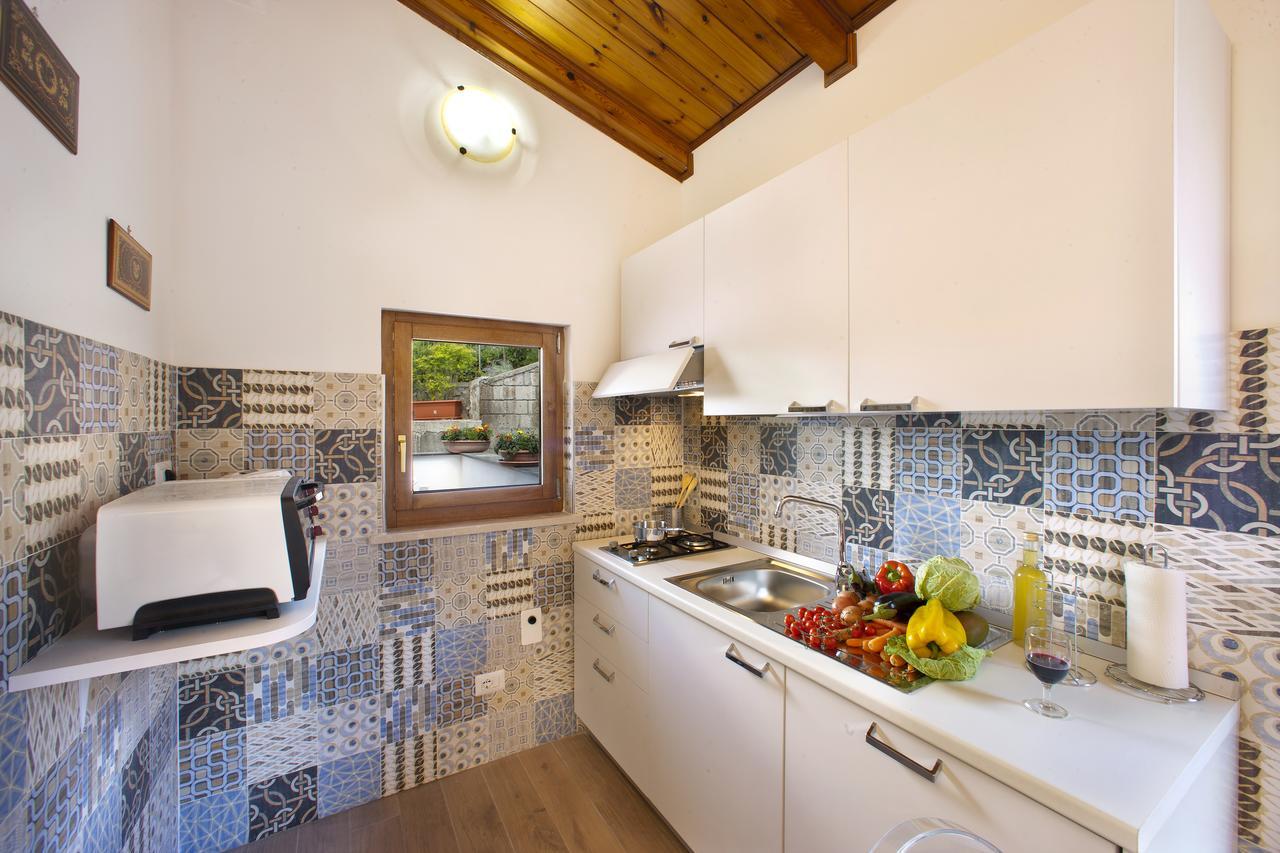 Appartamento Degli Ulivi 2 圣安吉洛 外观 照片